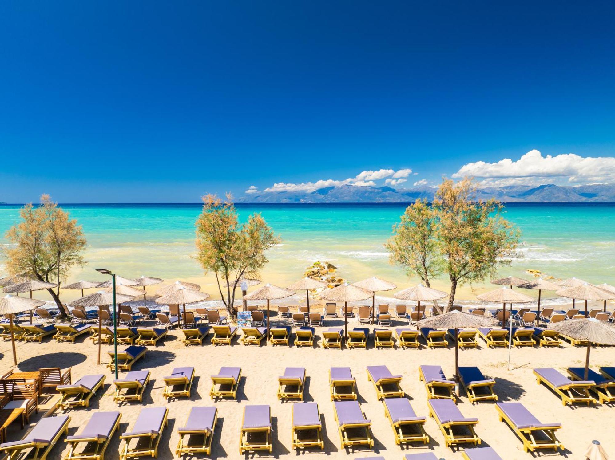 Angela Beach Hotel&Apts Roda  Exterior foto